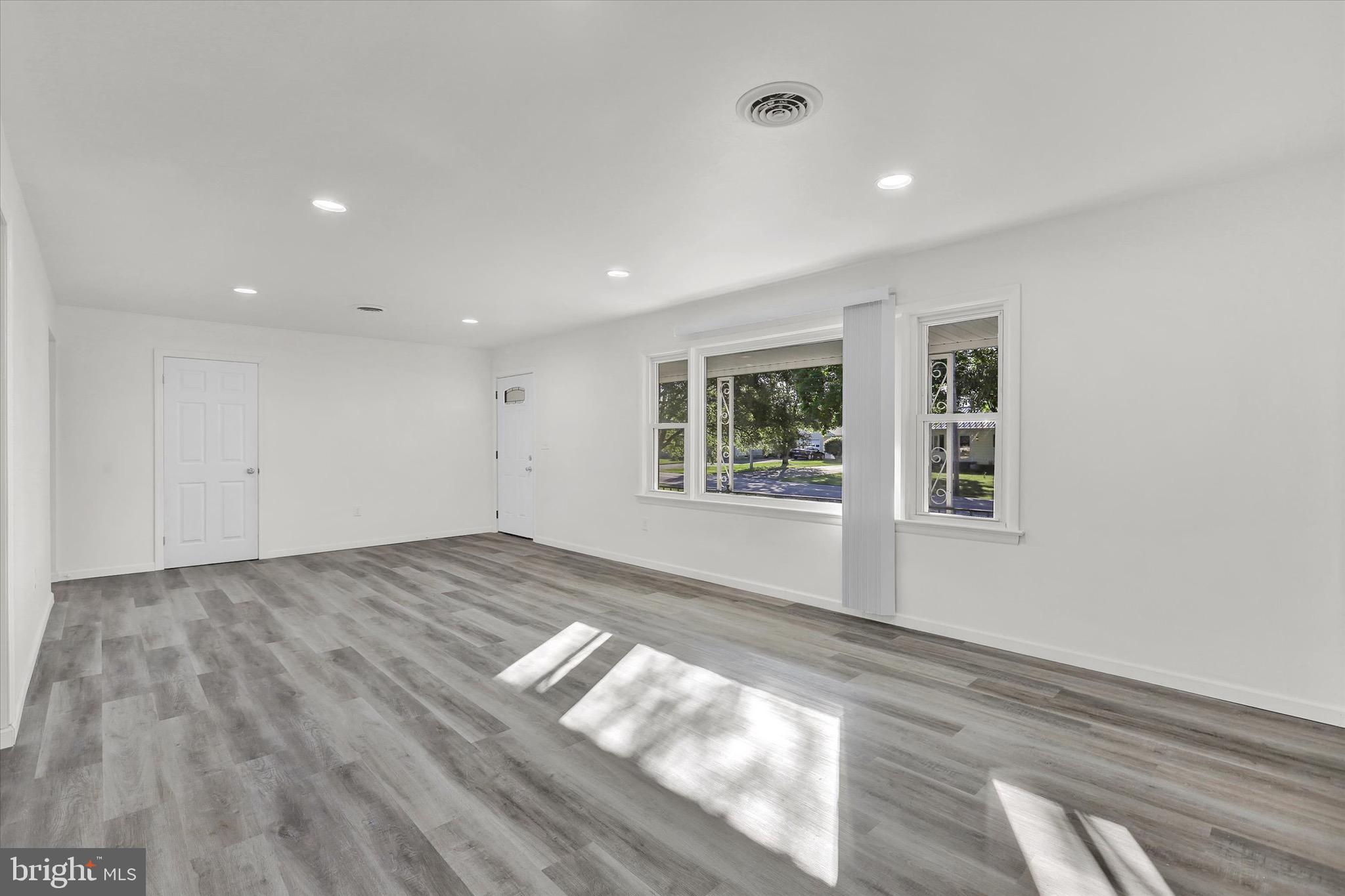 NONE, RURAL - Residential