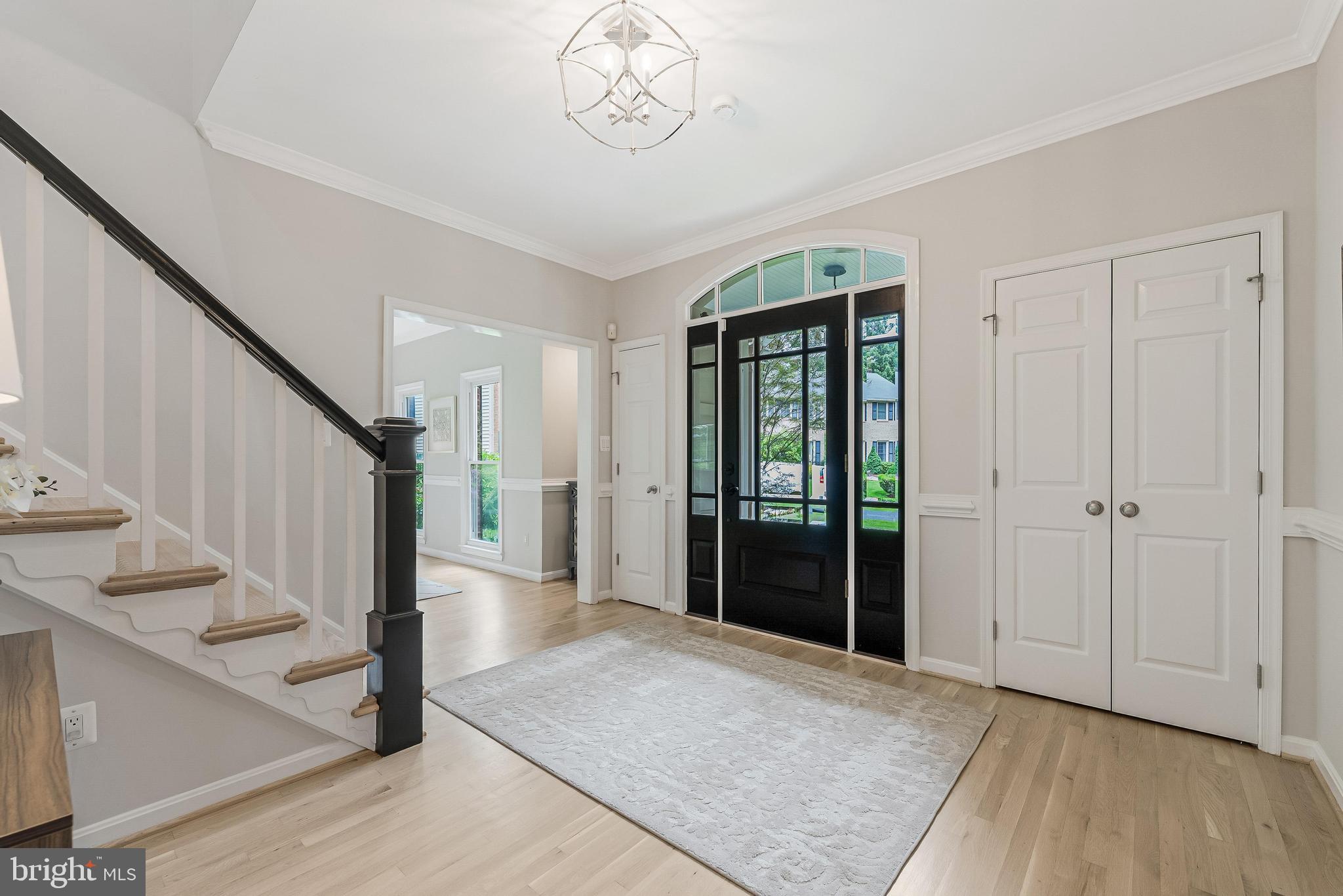 1655 HUNTING RIDGE COURT