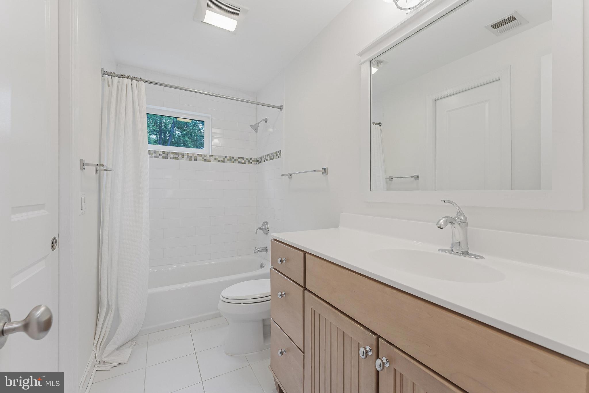 LINWAY TERRACE - Residential