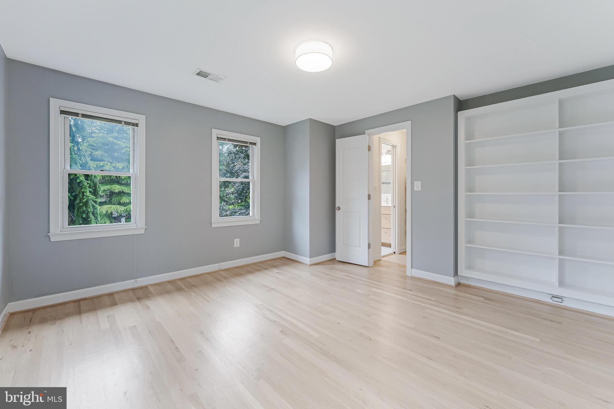 LINWAY TERRACE - Residential