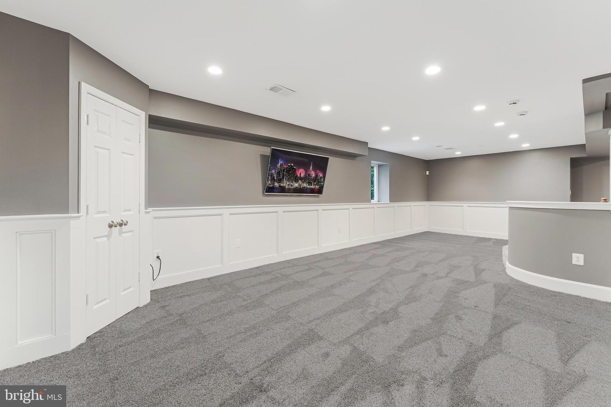 LINWAY TERRACE - Residential