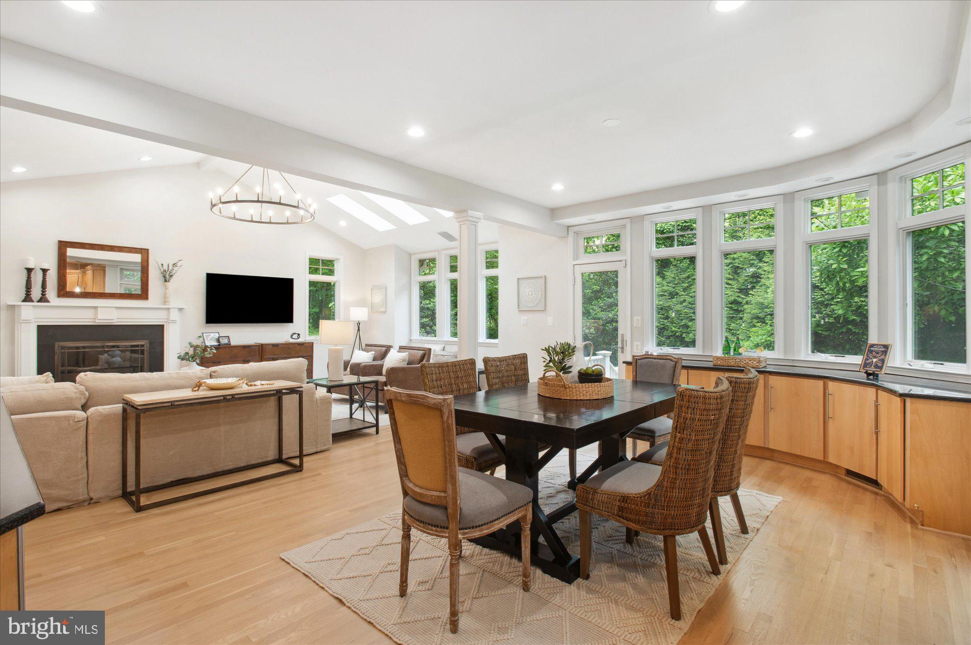 LINWAY TERRACE - Residential