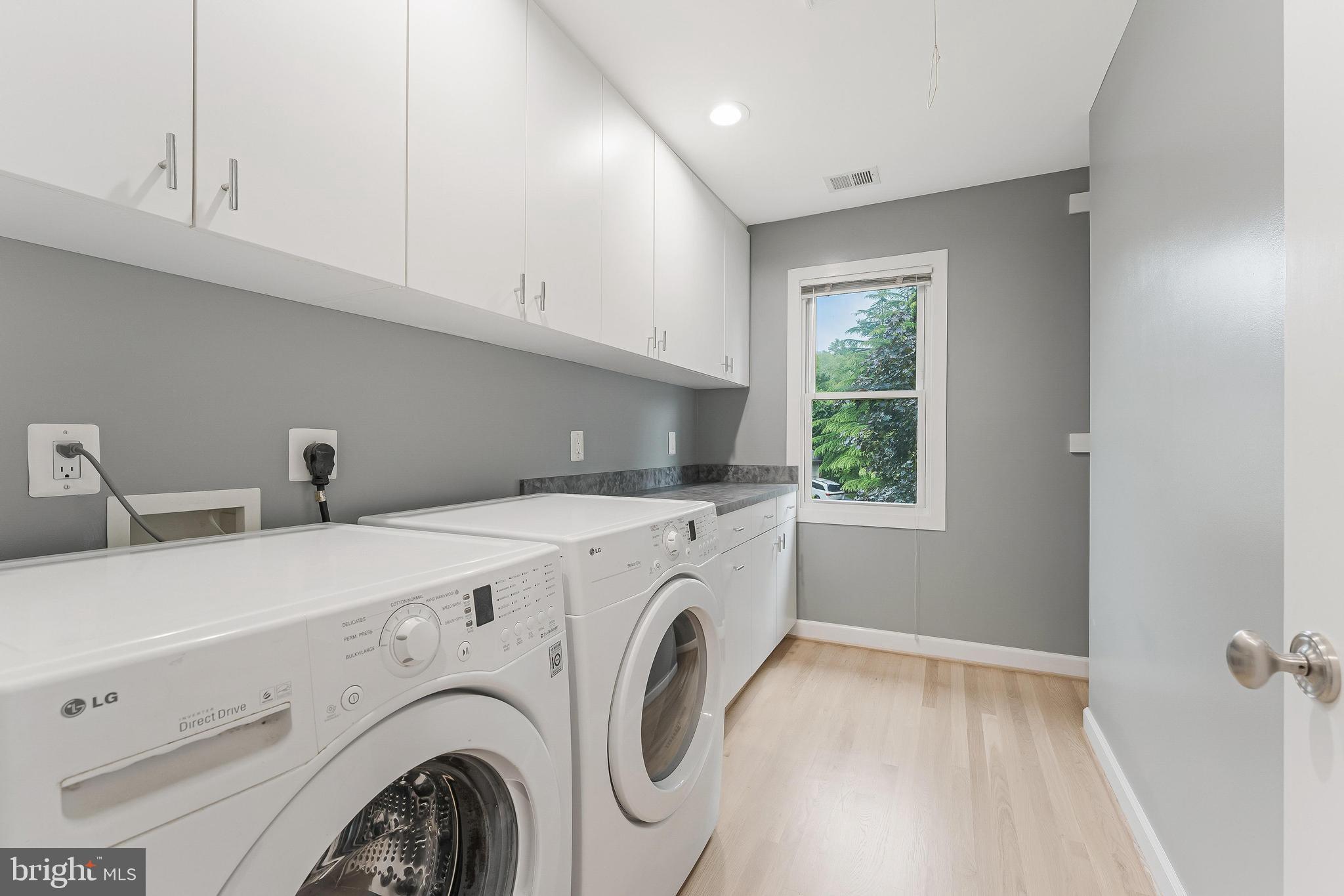 LINWAY TERRACE - Residential