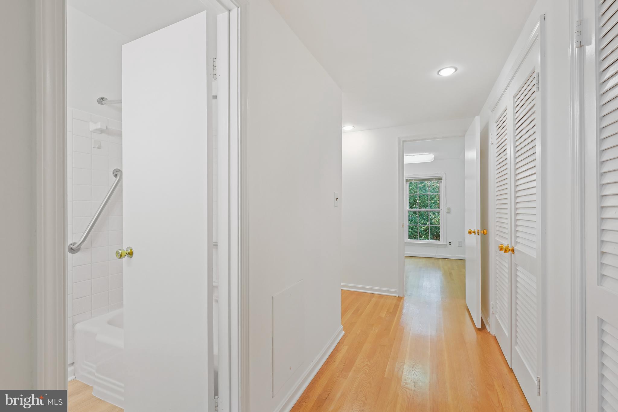 OLD FARM - Residential