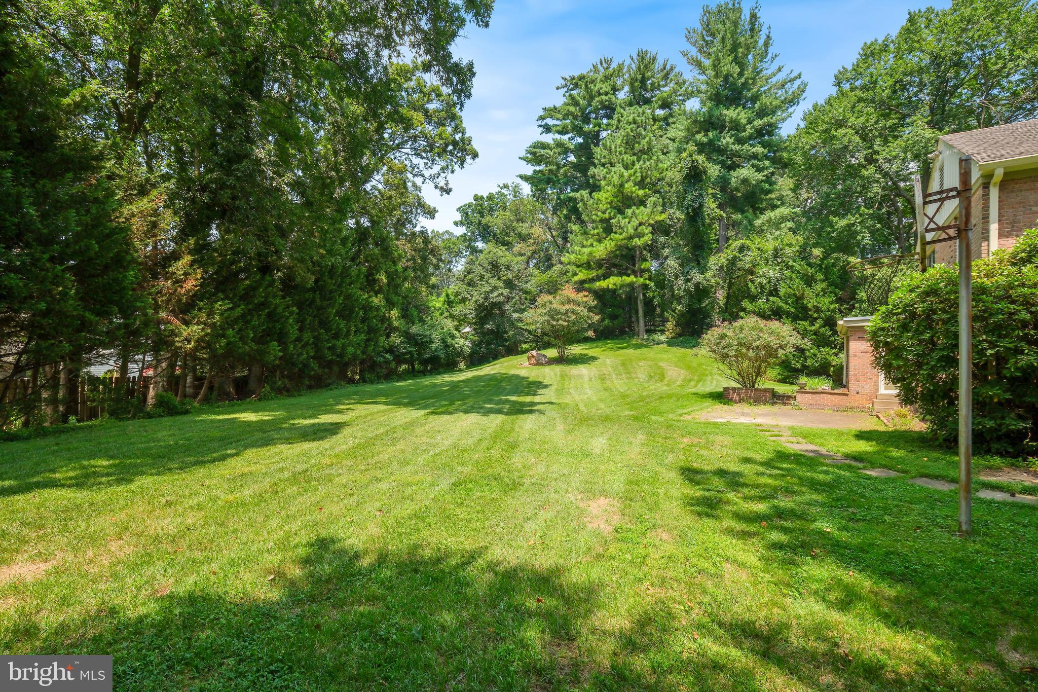 6940 RACE HORSE LANE