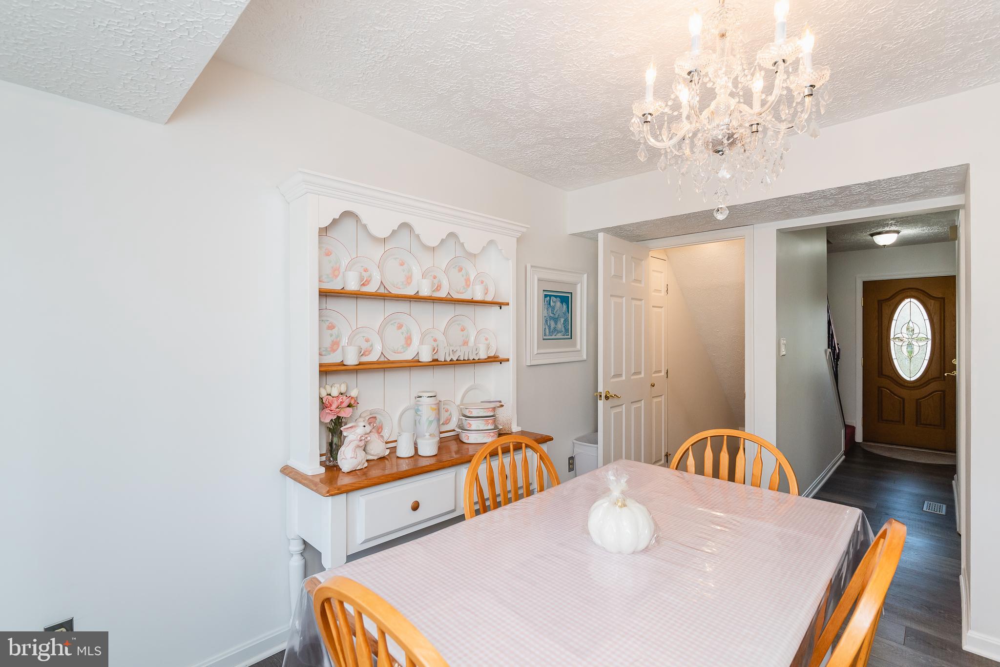 ROYAL HEIGHTS - Residential