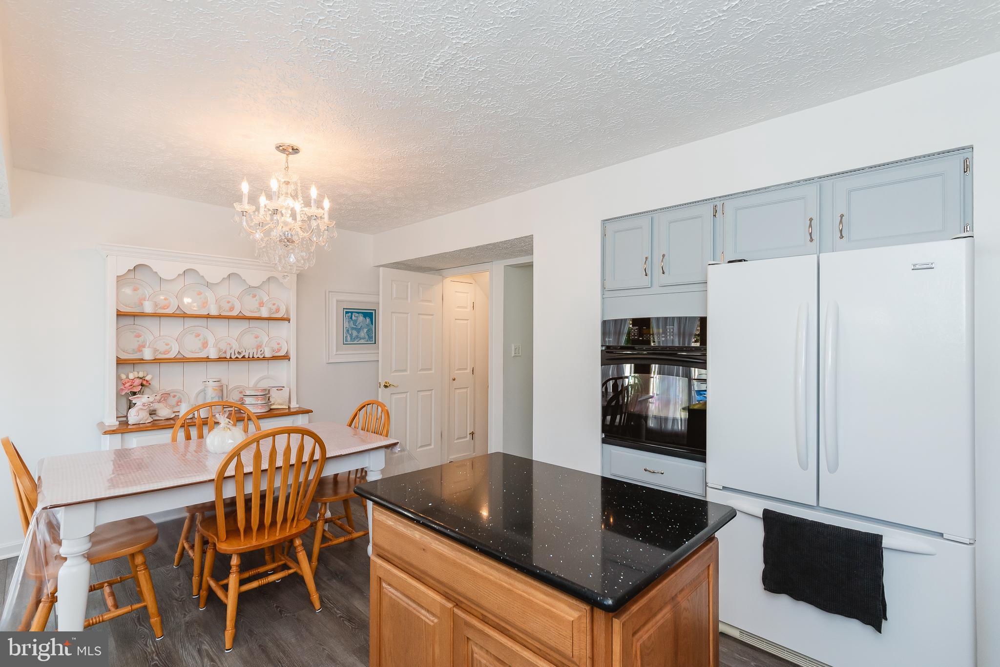 ROYAL HEIGHTS - Residential