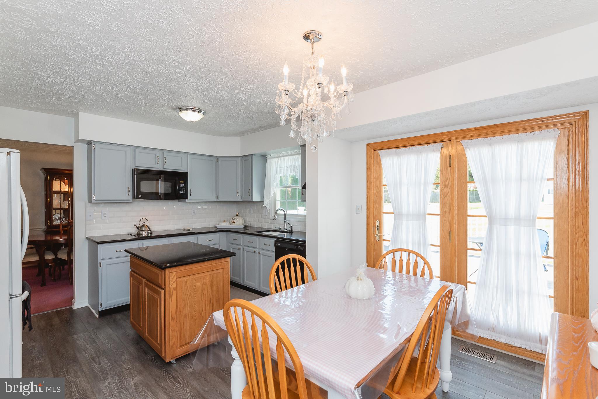 ROYAL HEIGHTS - Residential