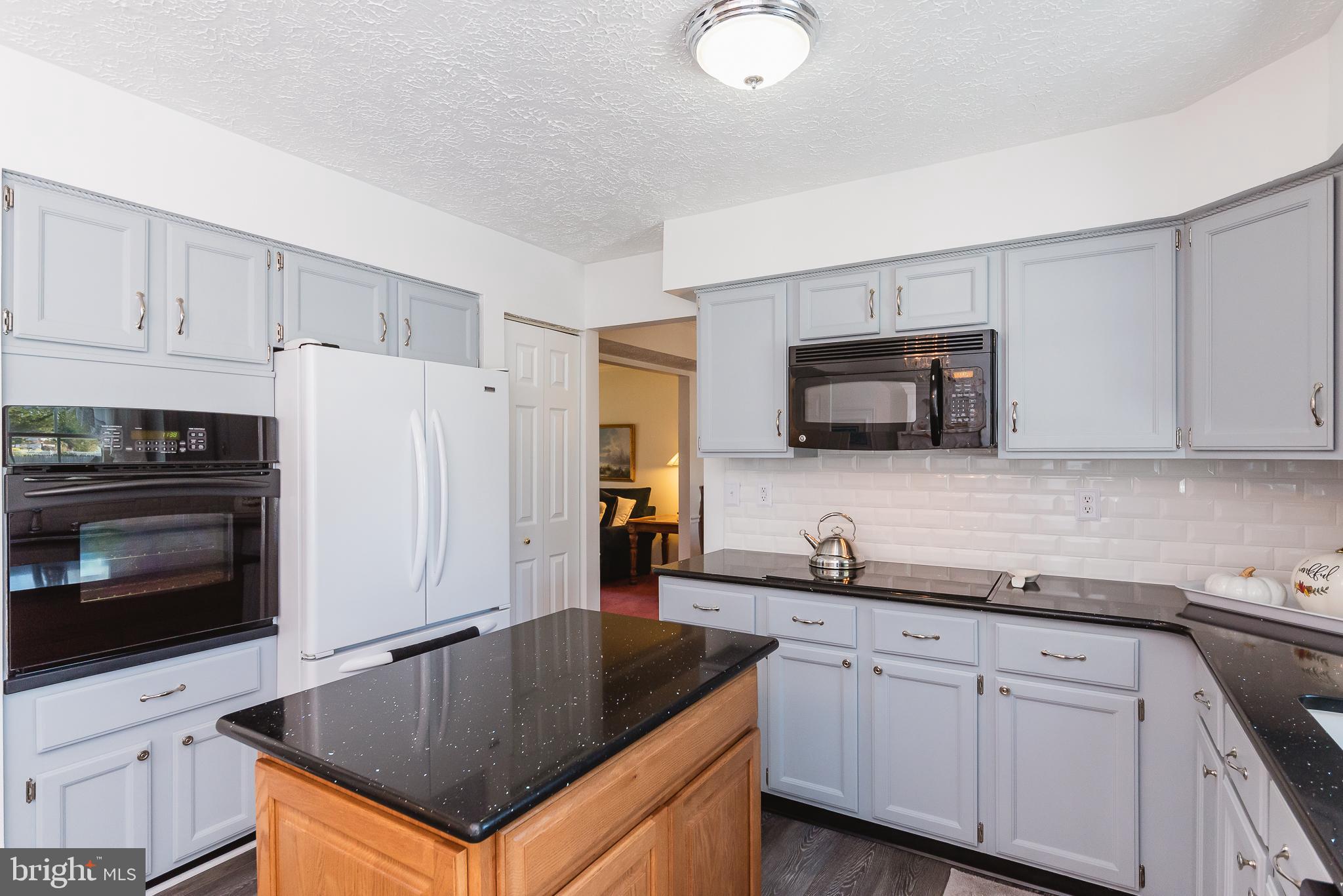 ROYAL HEIGHTS - Residential