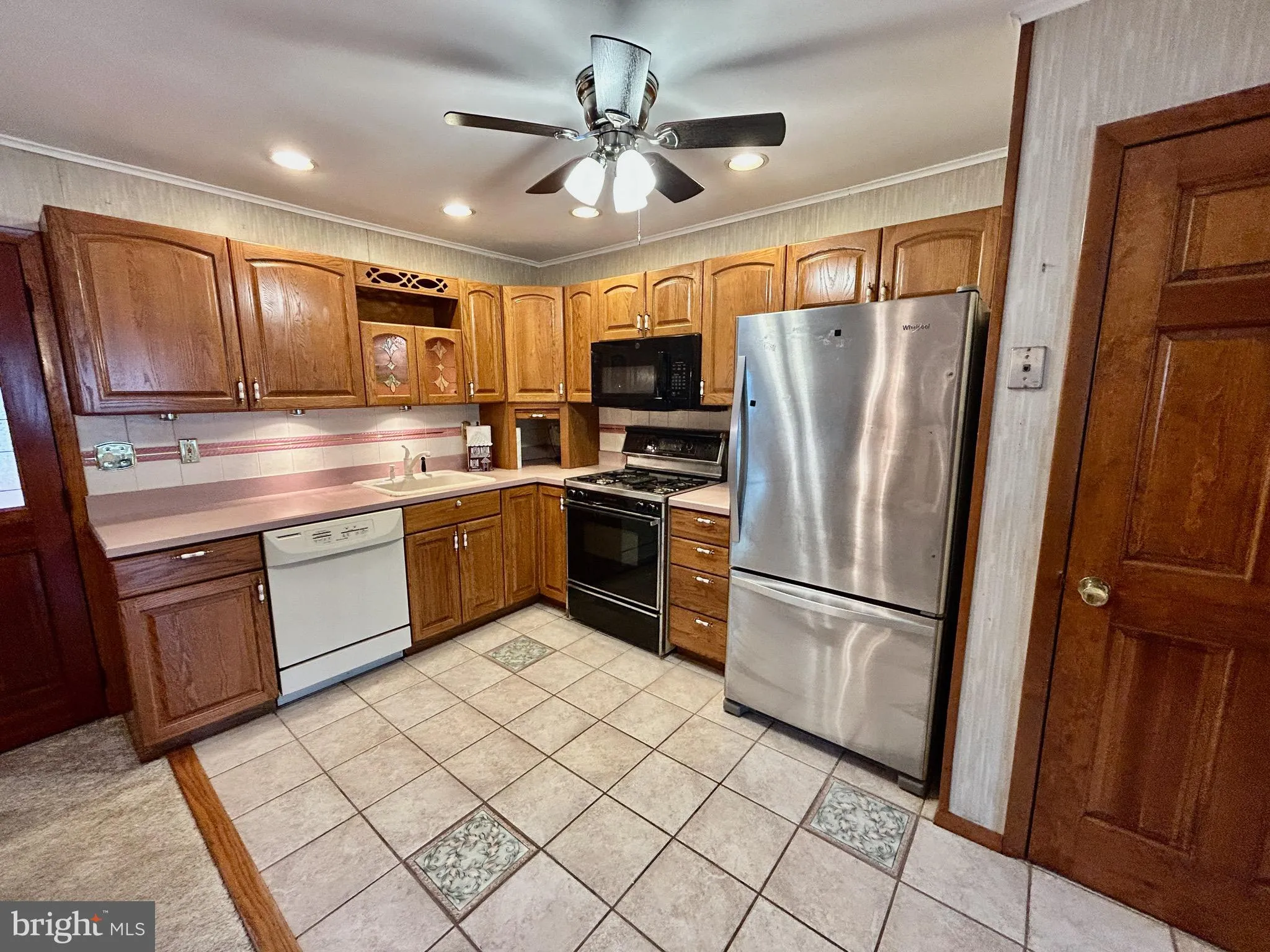 Forked River, New Jersey 08731, United States, 3 Bedrooms Bedrooms, ,2 BathroomsBathrooms,Residential,Contingent,141478