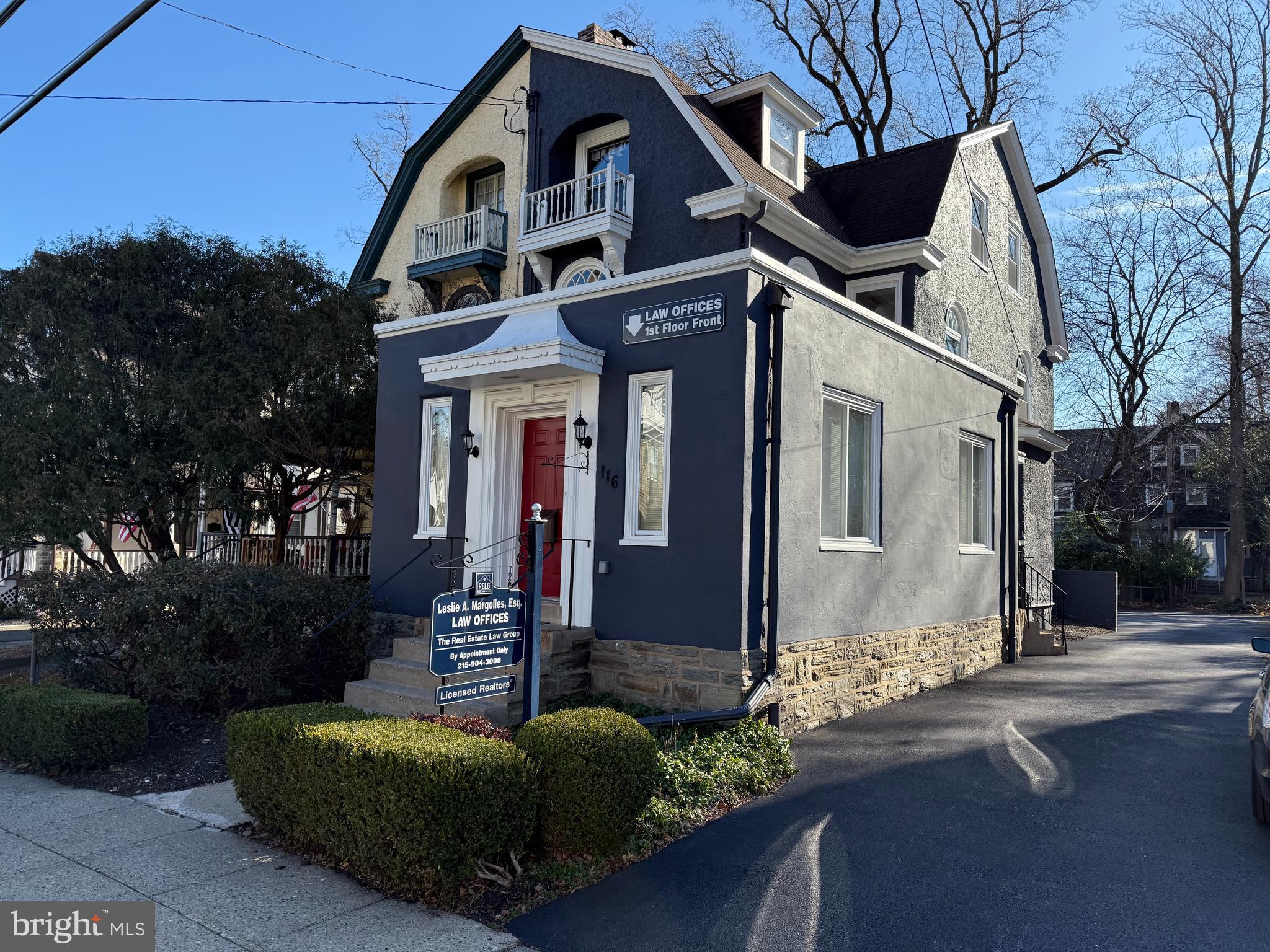 WYNCOTE - Commercial Sale