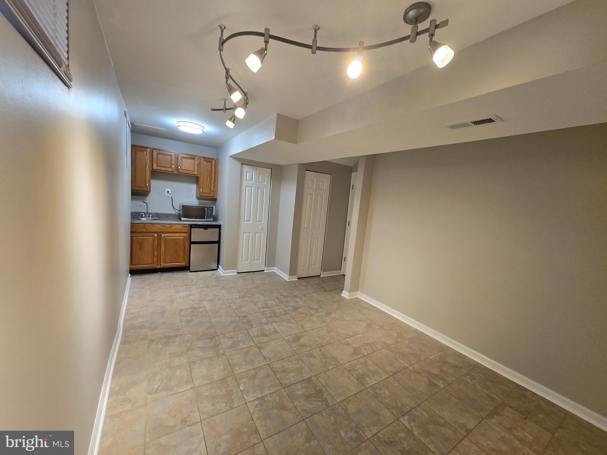 CABIN CREEKWOOD - Residential Lease