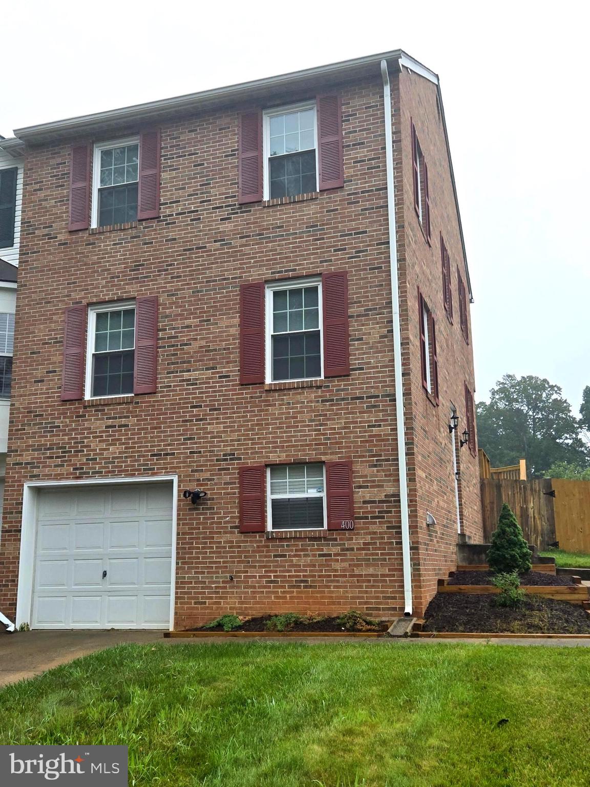 Welcome home to this fabulous end unit, all brick, garage townhome! The spacious deck offer a private outdoor escape. Fully fenced yard, 3 bedrooms 2/1 bathrooms. The stylish kitchen is equipped with stainless steel appliances, ample cabinet space, and a functional layout ideal for everyday living and entertaining. Fully finished basement. Washer and dryer included. Great location conveniently close to shopping and dining on 610, minutes from I-95 exit 143 and Easy Pass access point, and easy access to MCB (Onville gate and Mainside). Ready for you to move in now!
