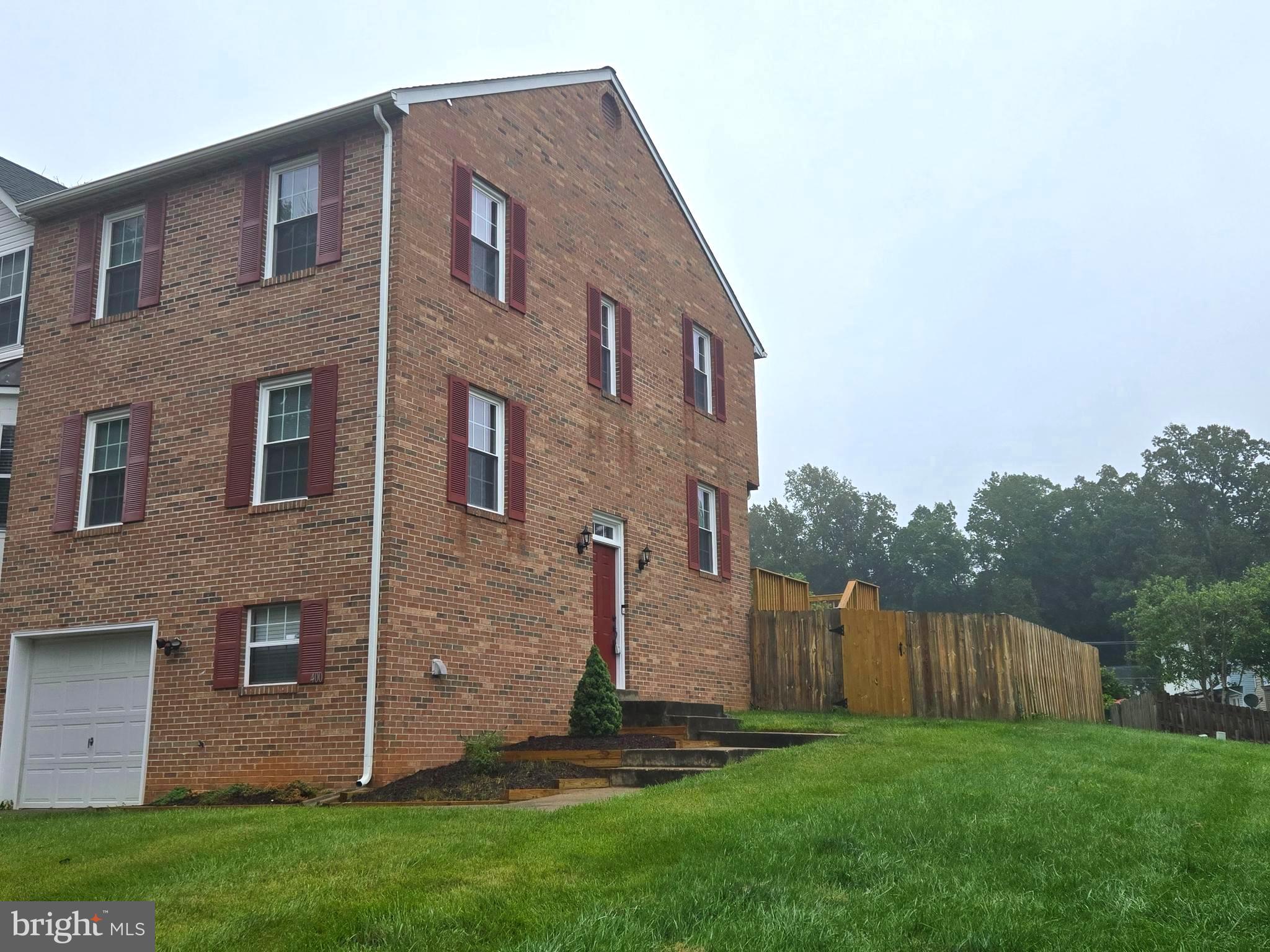 CABIN CREEKWOOD - Residential Lease