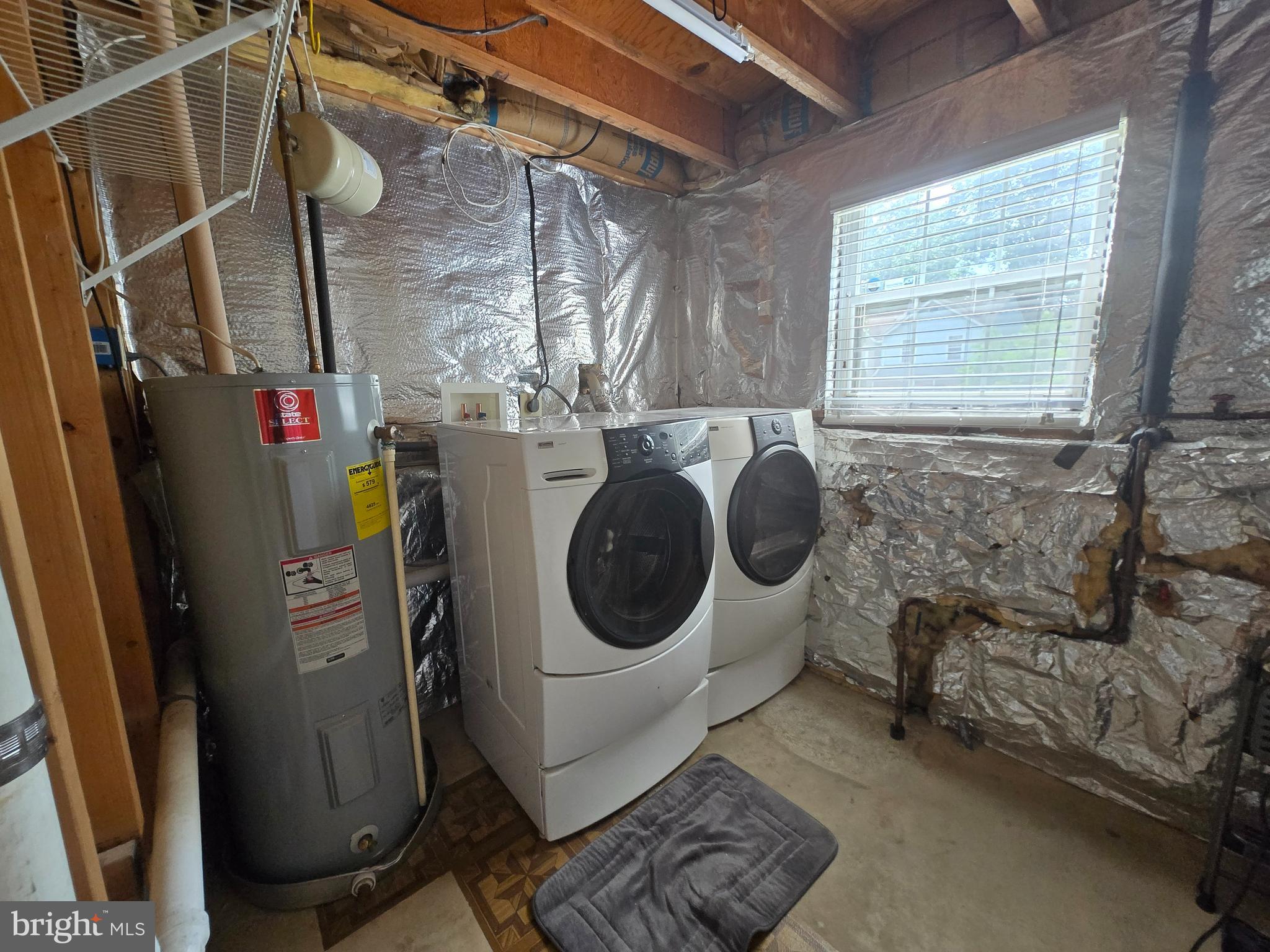 CABIN CREEKWOOD - Residential Lease