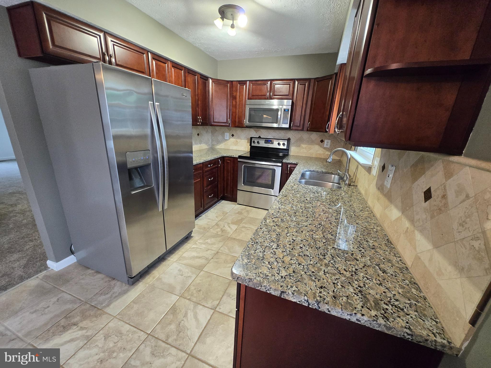 CABIN CREEKWOOD - Residential Lease