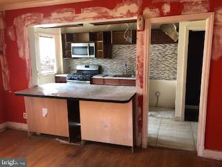 WINSTON GOVANS - Residential