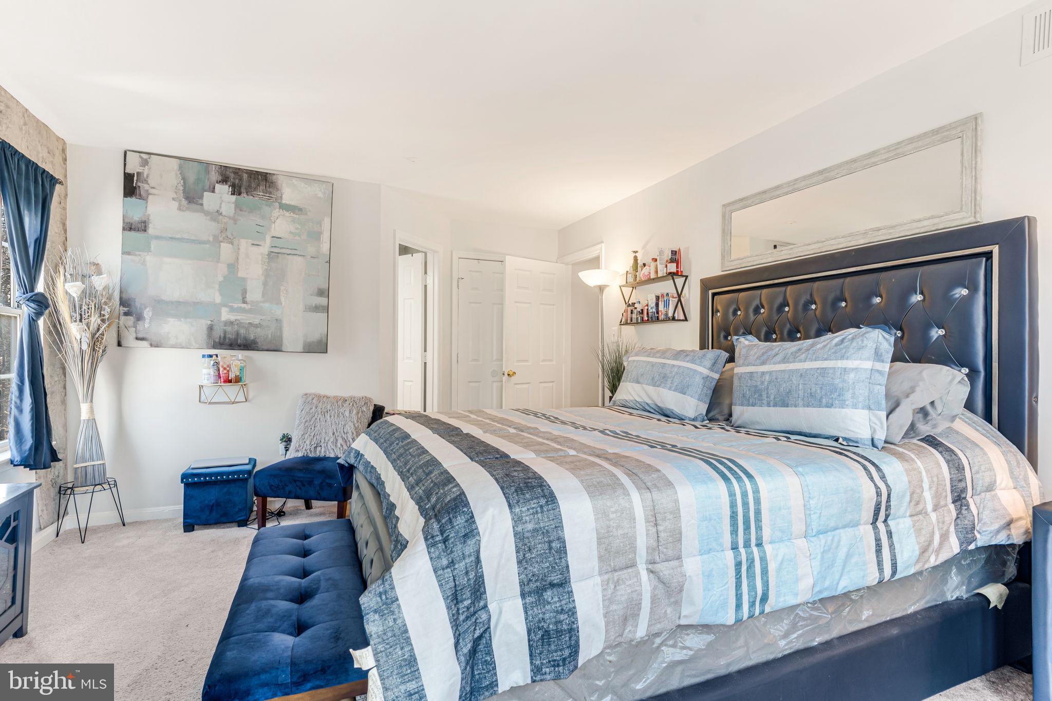 ROSECROFT COMMONS - Residential