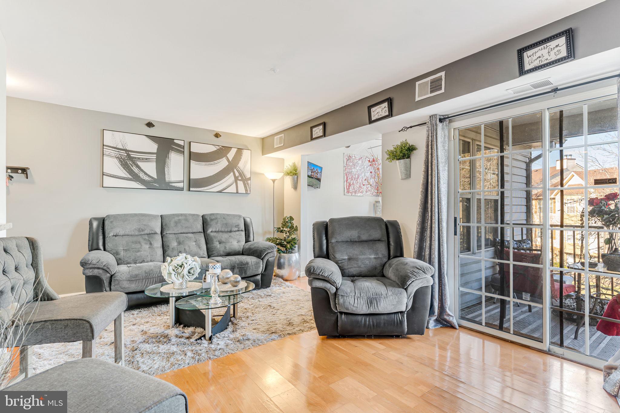 ROSECROFT COMMONS - Residential