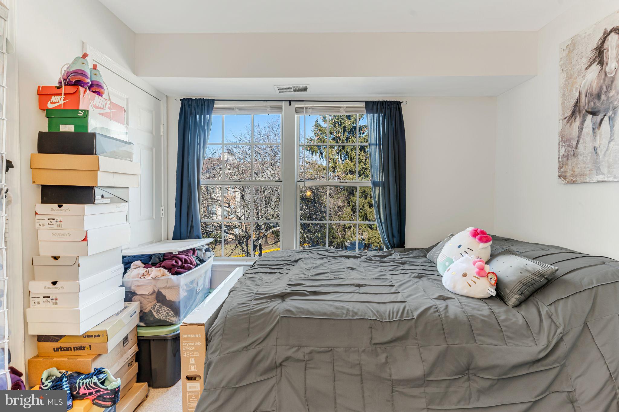 ROSECROFT COMMONS - Residential