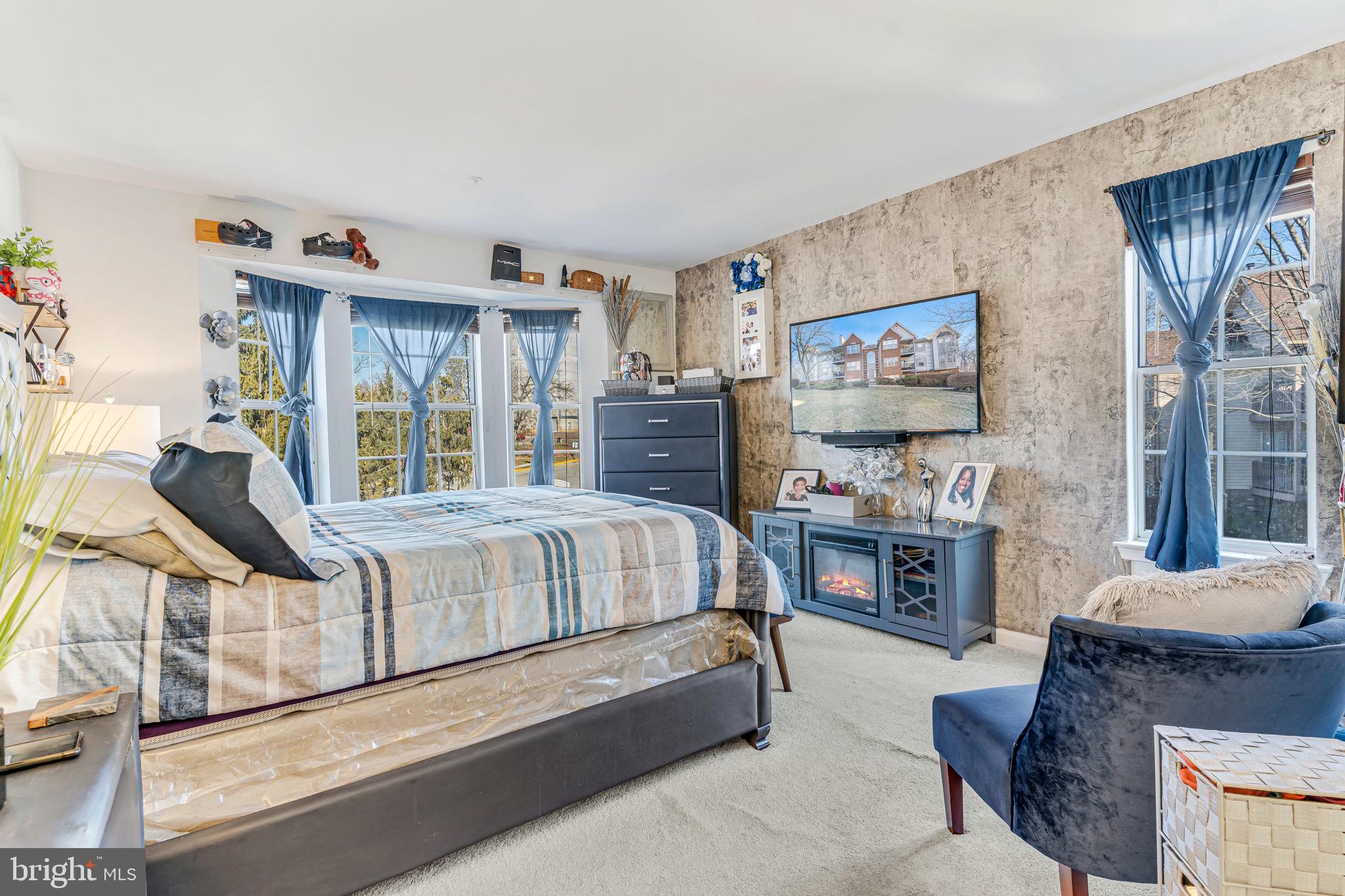 ROSECROFT COMMONS - Residential