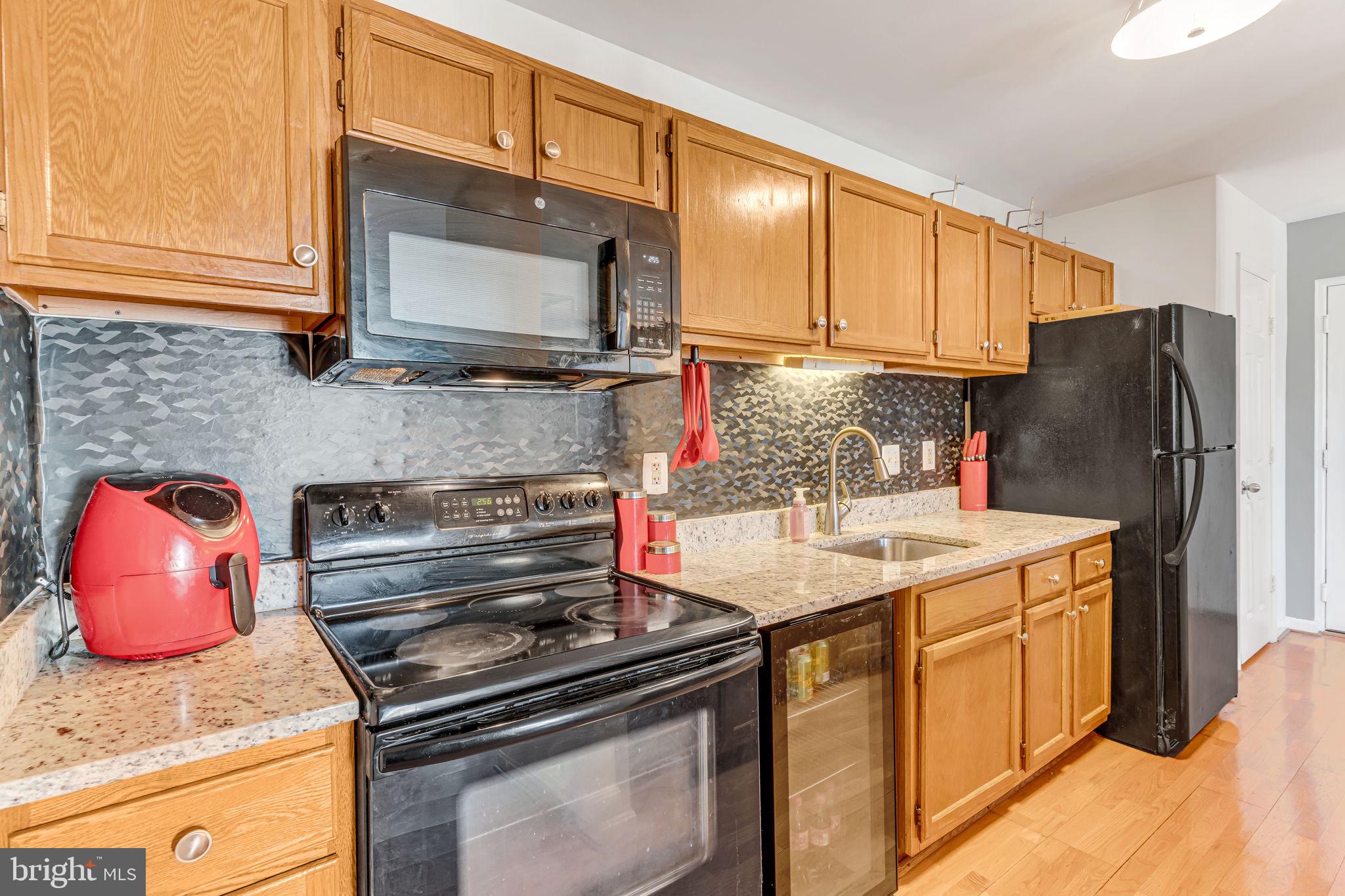 ROSECROFT COMMONS - Residential