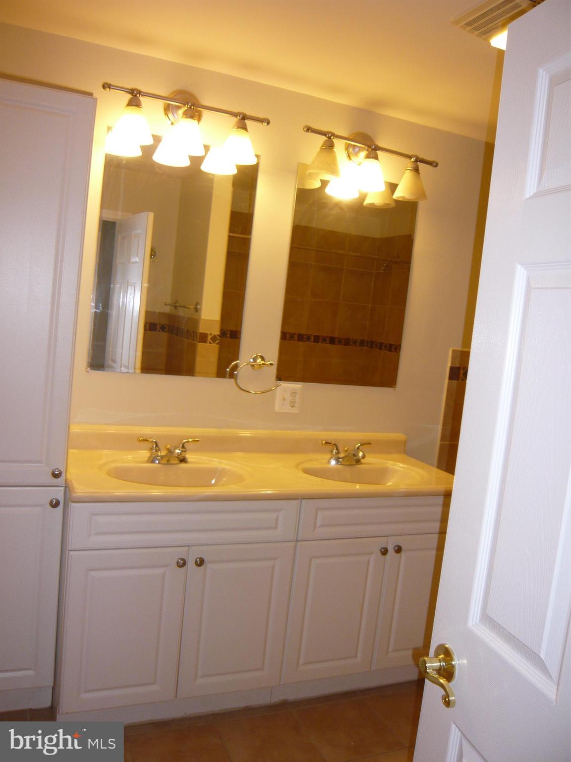 FEDERAL HILL HISTORIC DISTRICT - Residential Lease