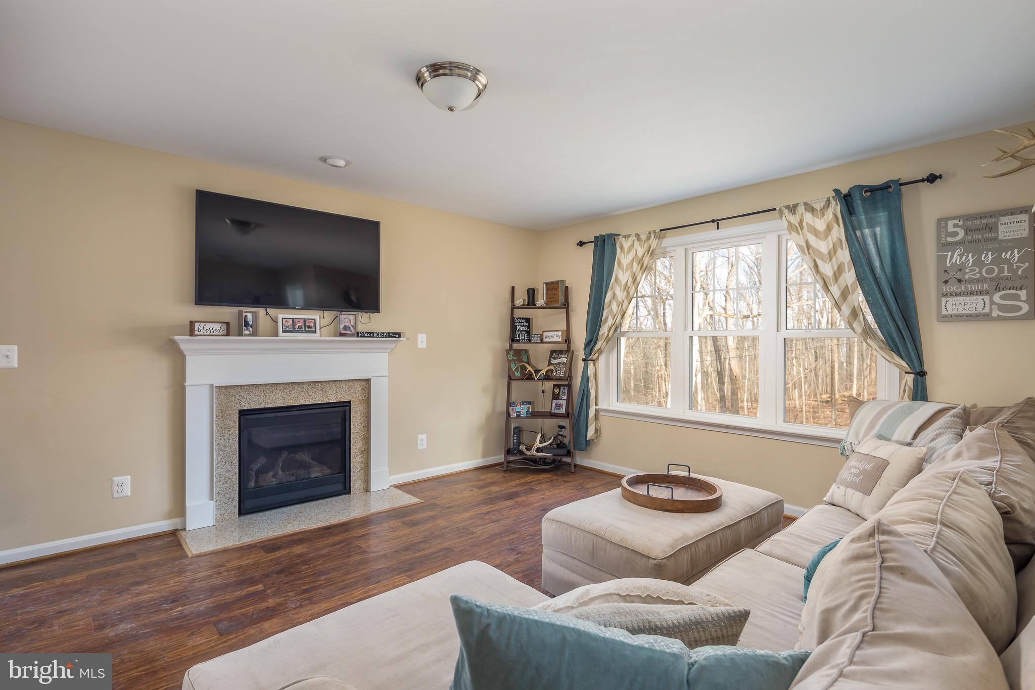 SHEN SHORES - Residential