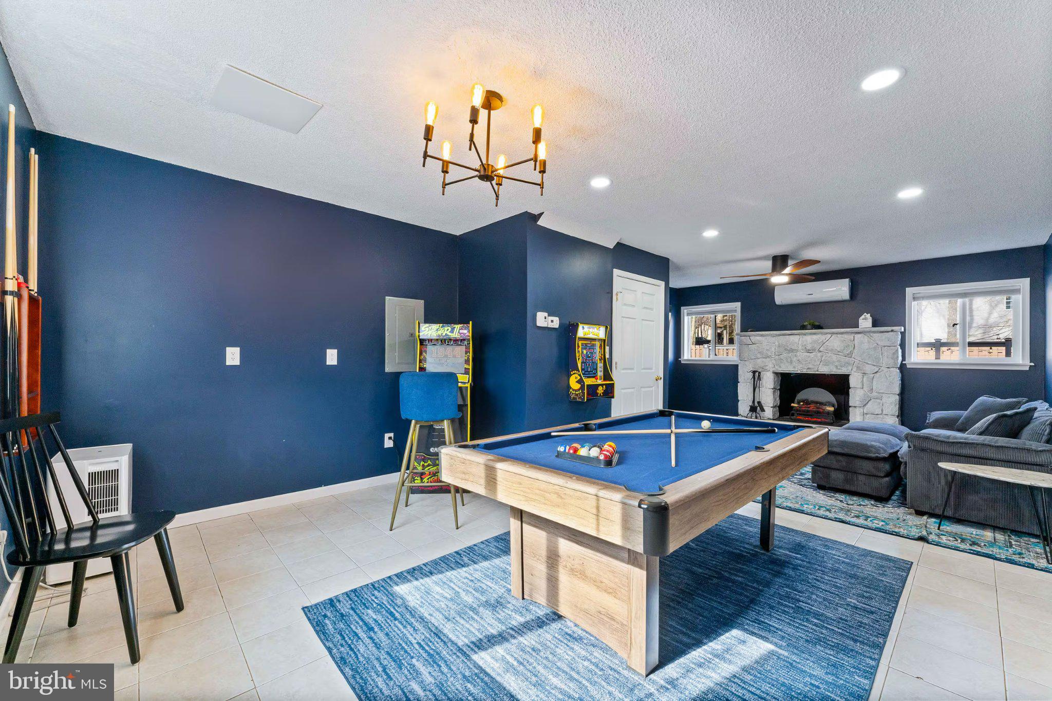 1211 HARMONY DRIVE