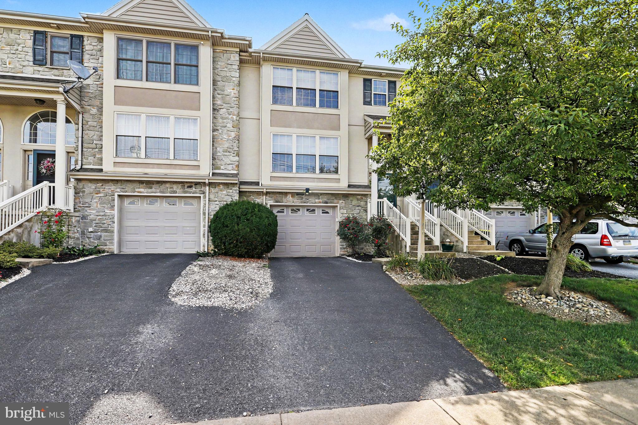 634 LAUSCH LANE