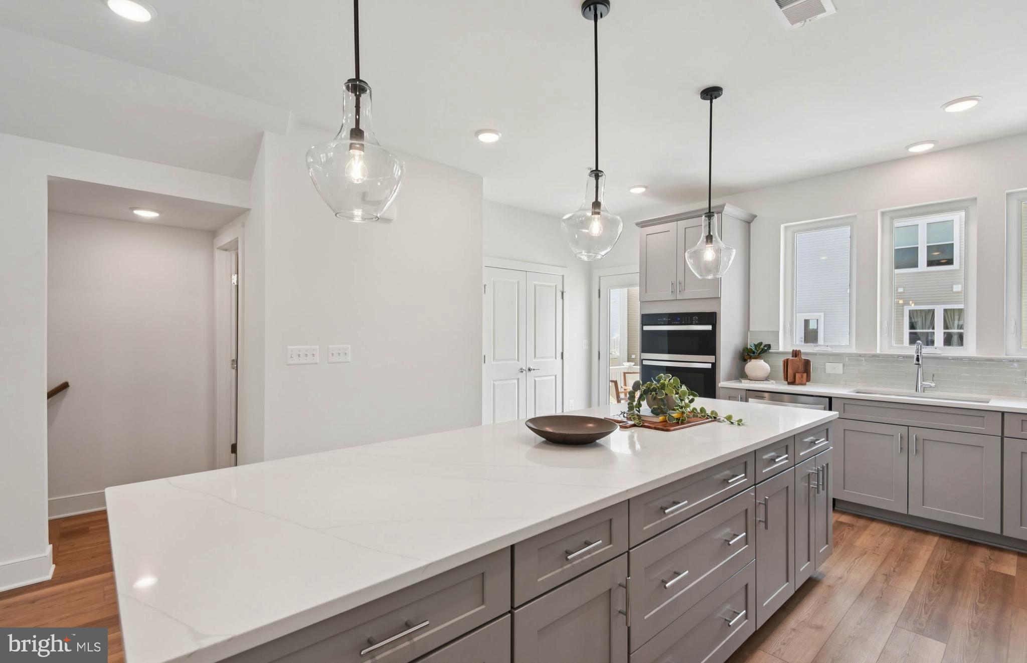 CABIN BRANCH - Residential