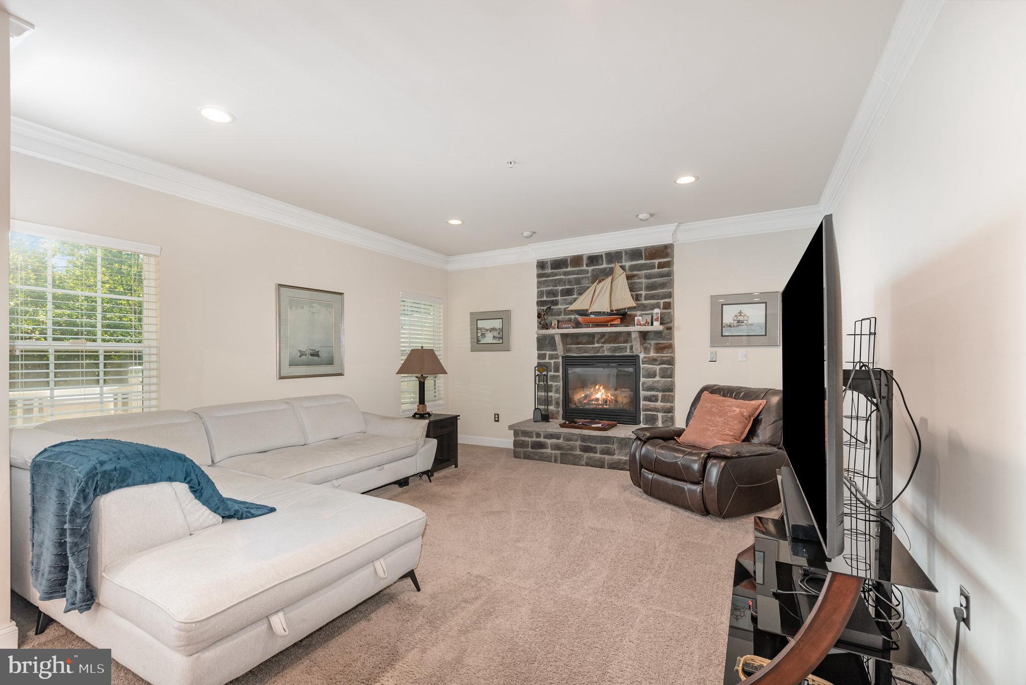 WINDLASS OVERLOOK - Residential