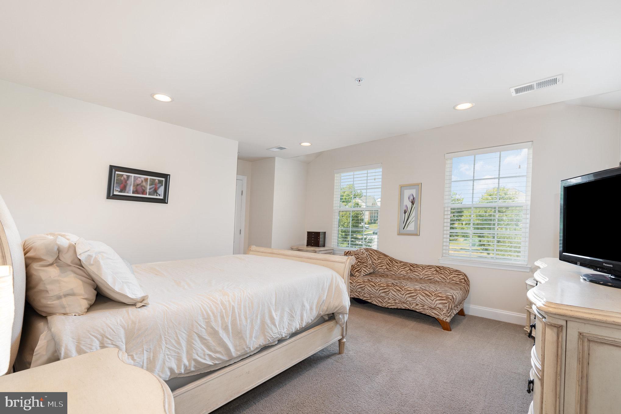 WINDLASS OVERLOOK - Residential