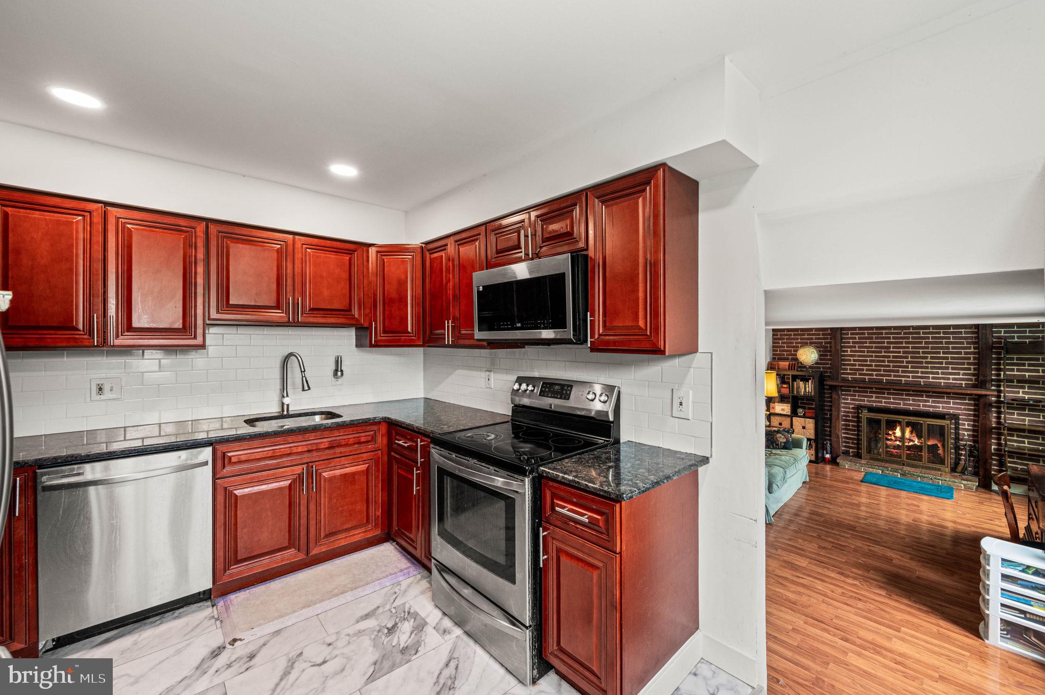 5899 TIBBY ROAD