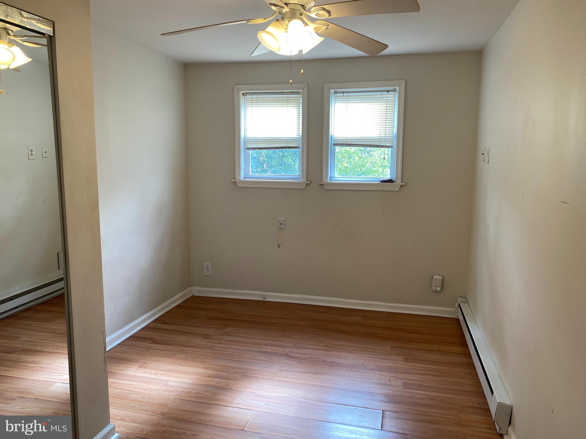 ELMWOOD PARK - Residential Income