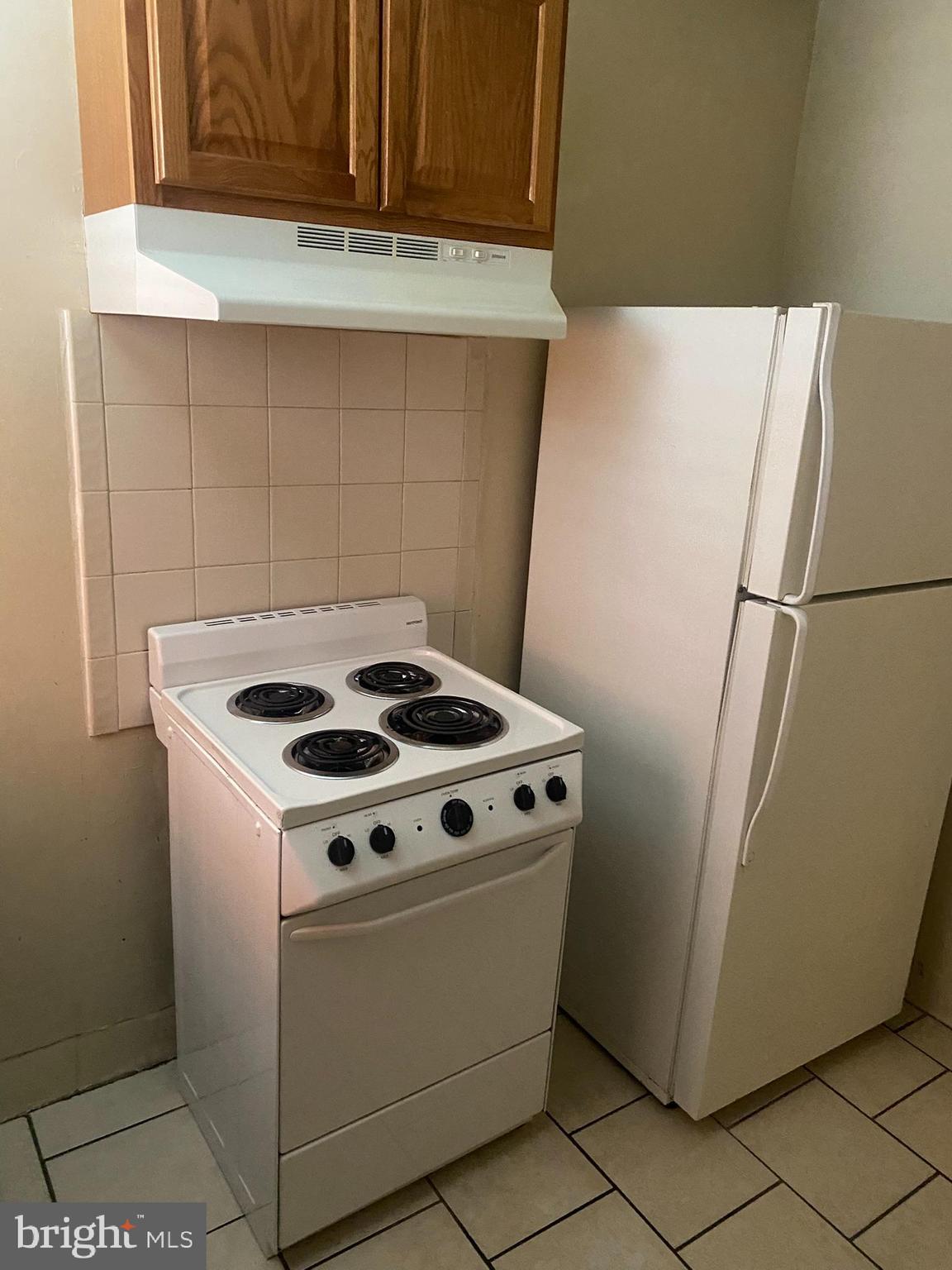 ELMWOOD PARK - Residential Income