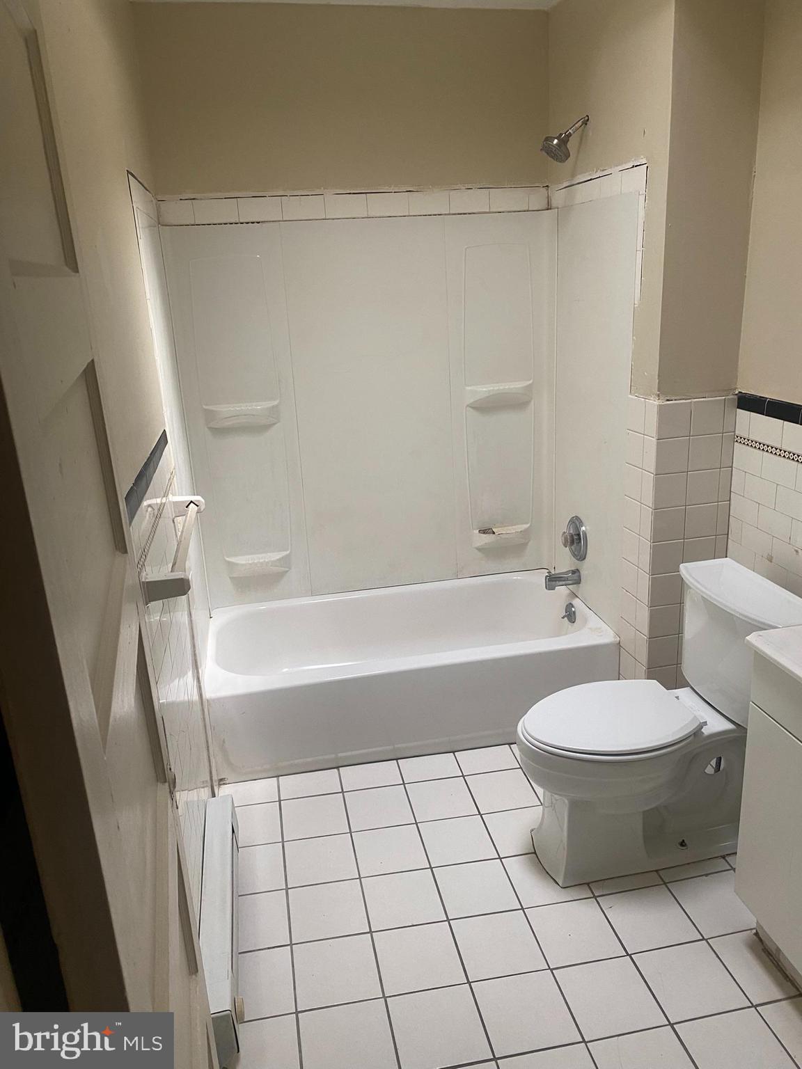 ELMWOOD PARK - Residential Income