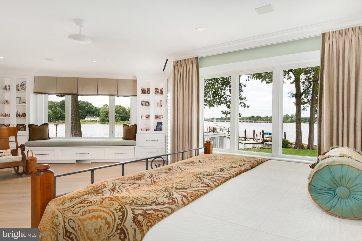 EASTON - Residential