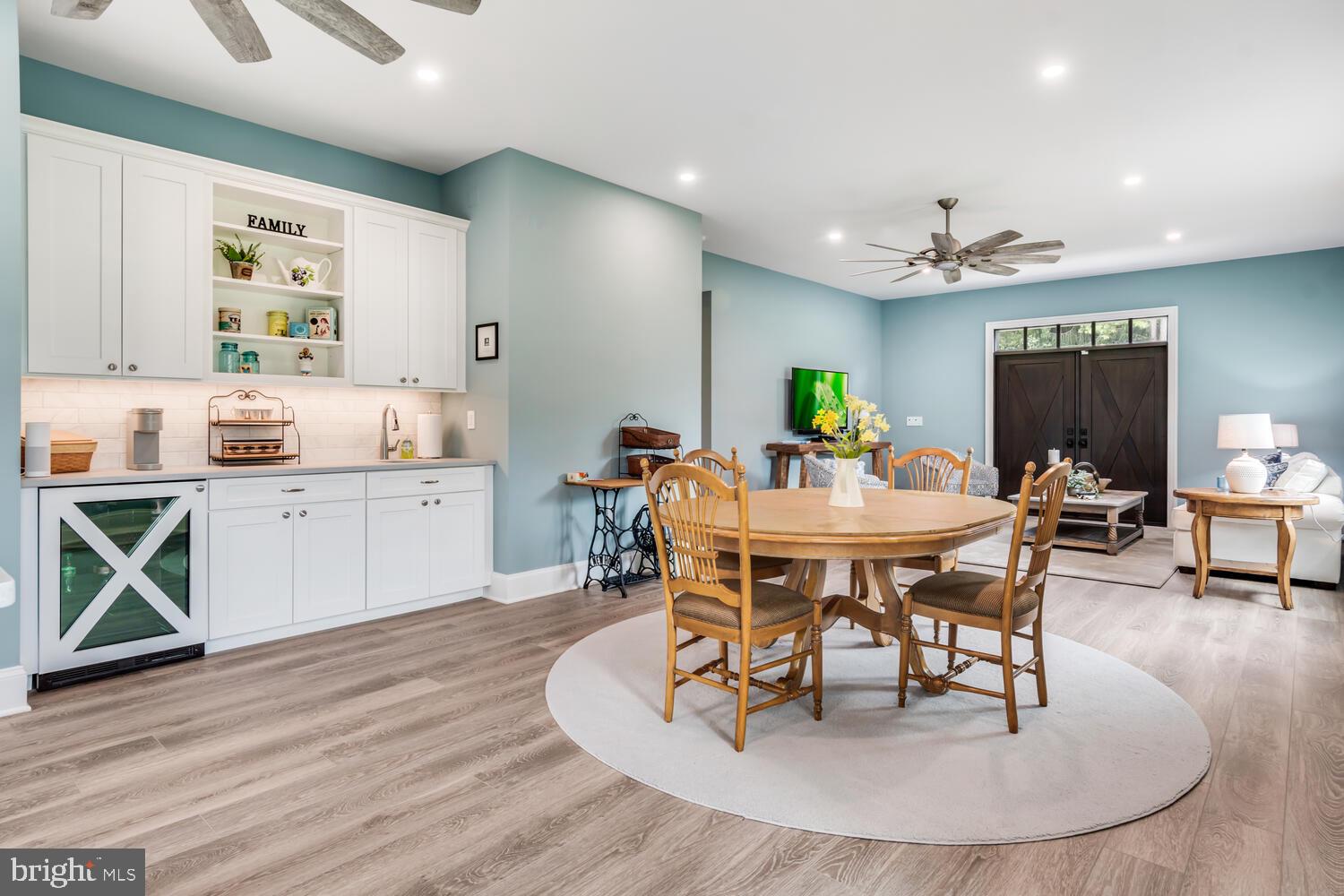 EASTON - Residential