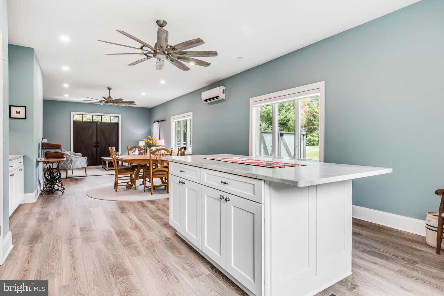 EASTON - Residential