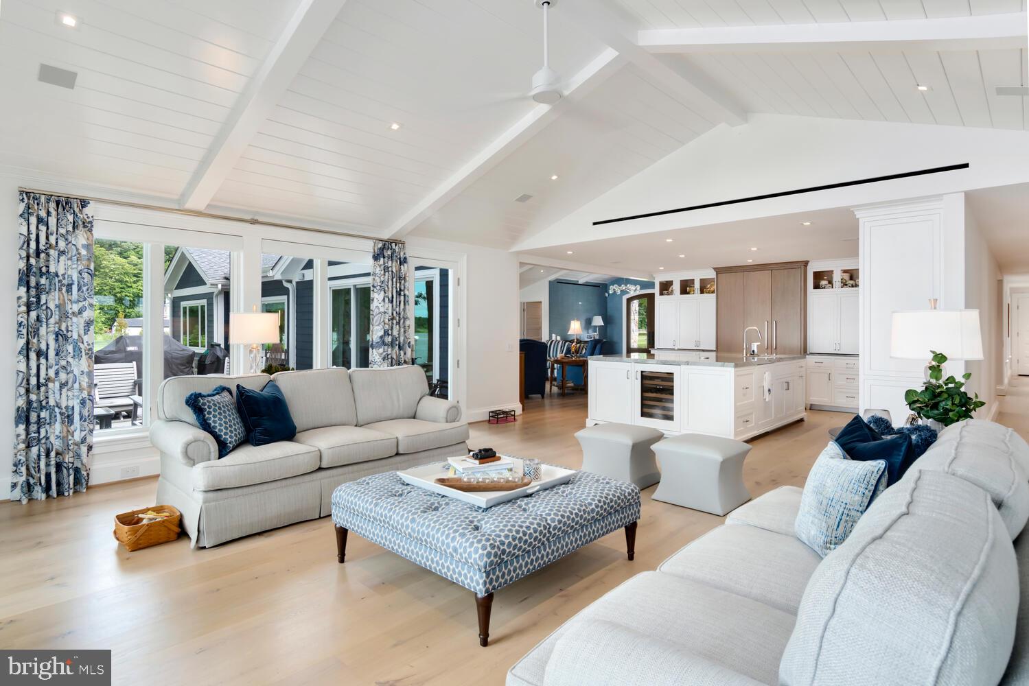 EASTON - Residential