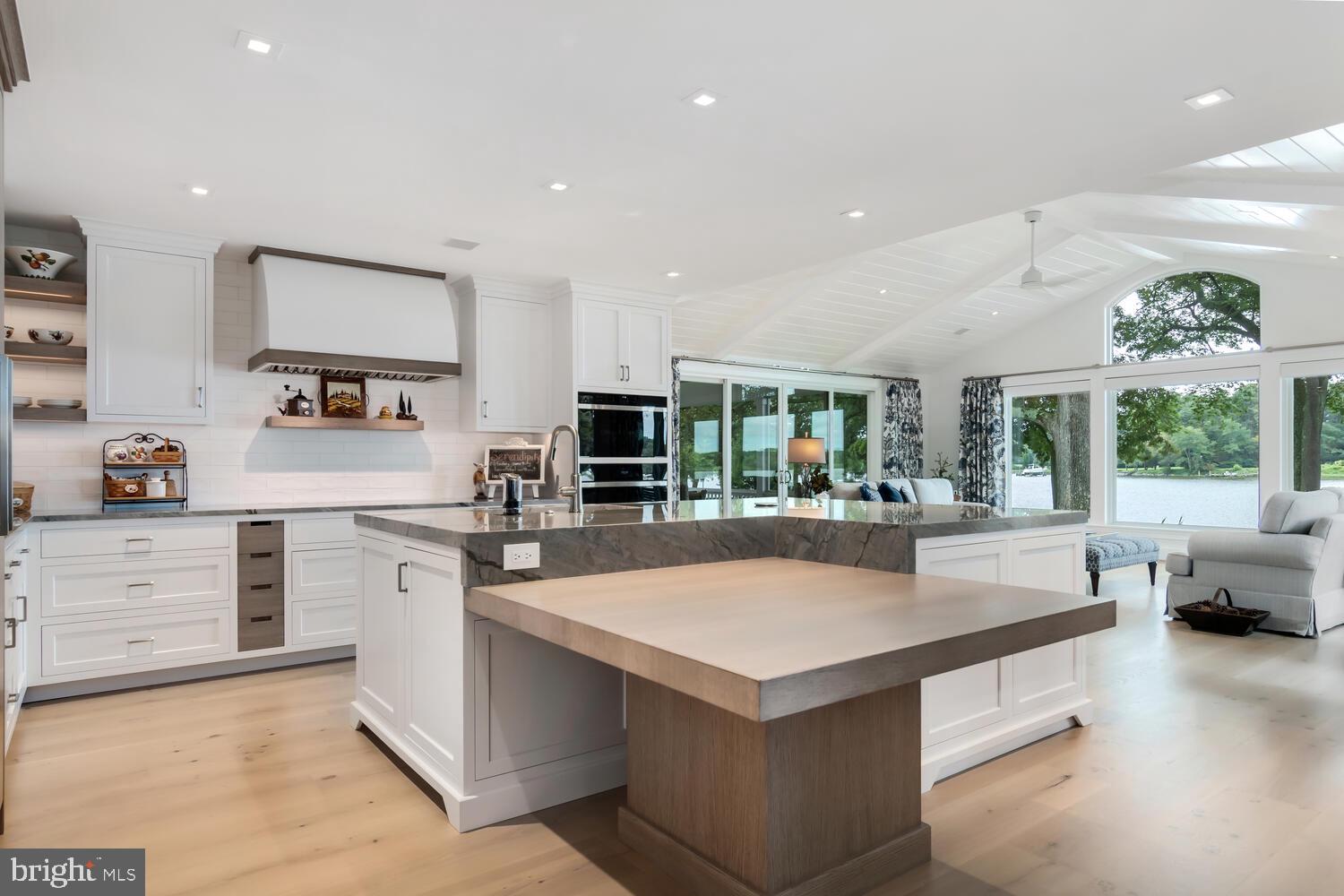 EASTON - Residential