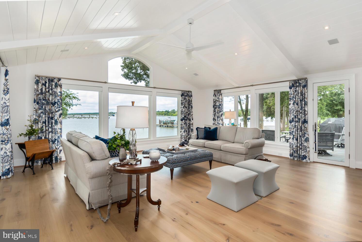 EASTON - Residential