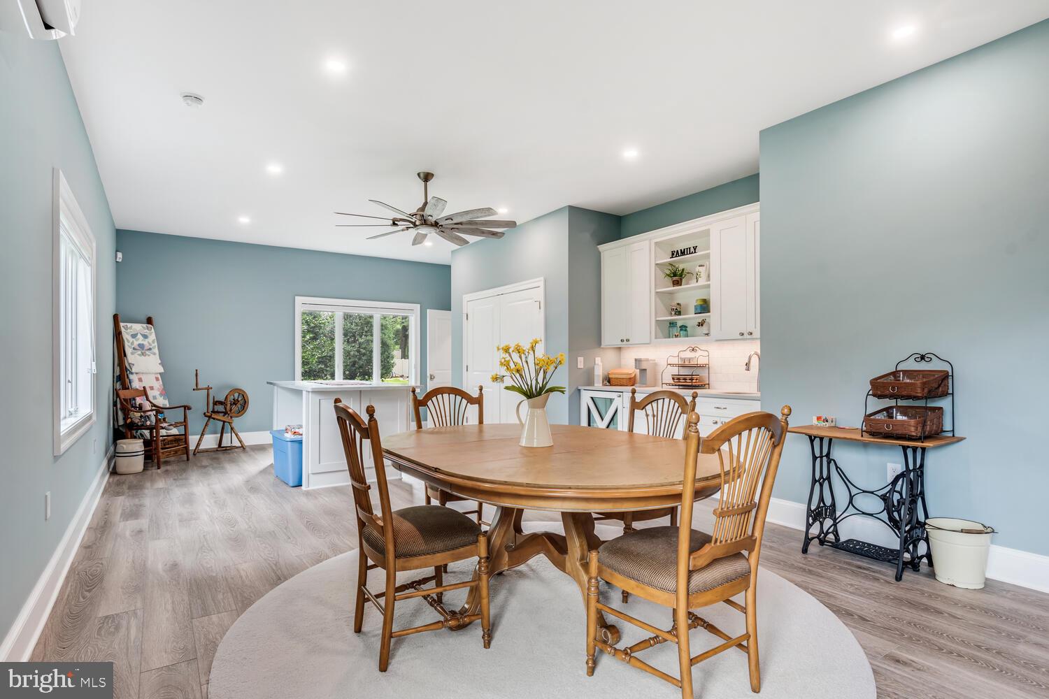 EASTON - Residential