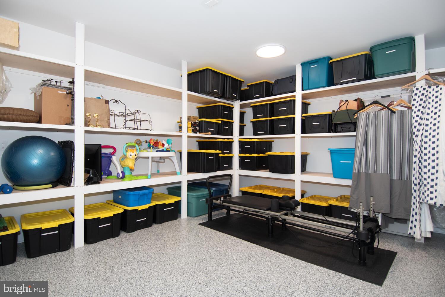 EASTON - Residential