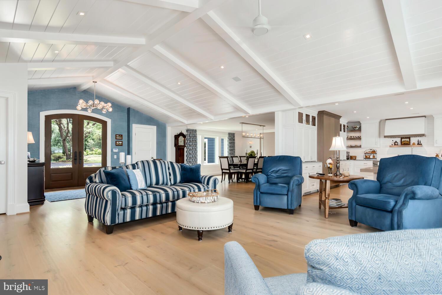 EASTON - Residential