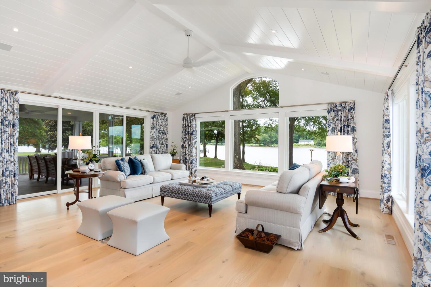 EASTON - Residential