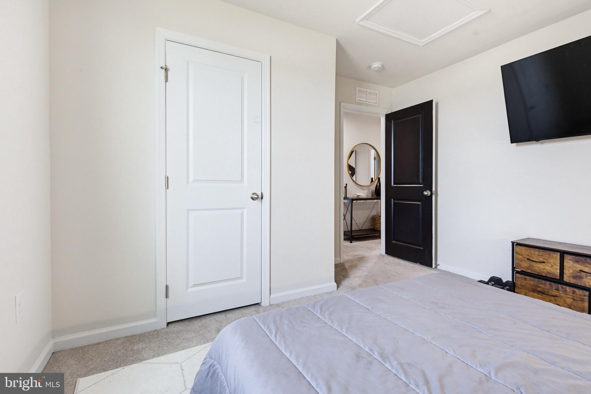 BRIDLE PATH - Residential