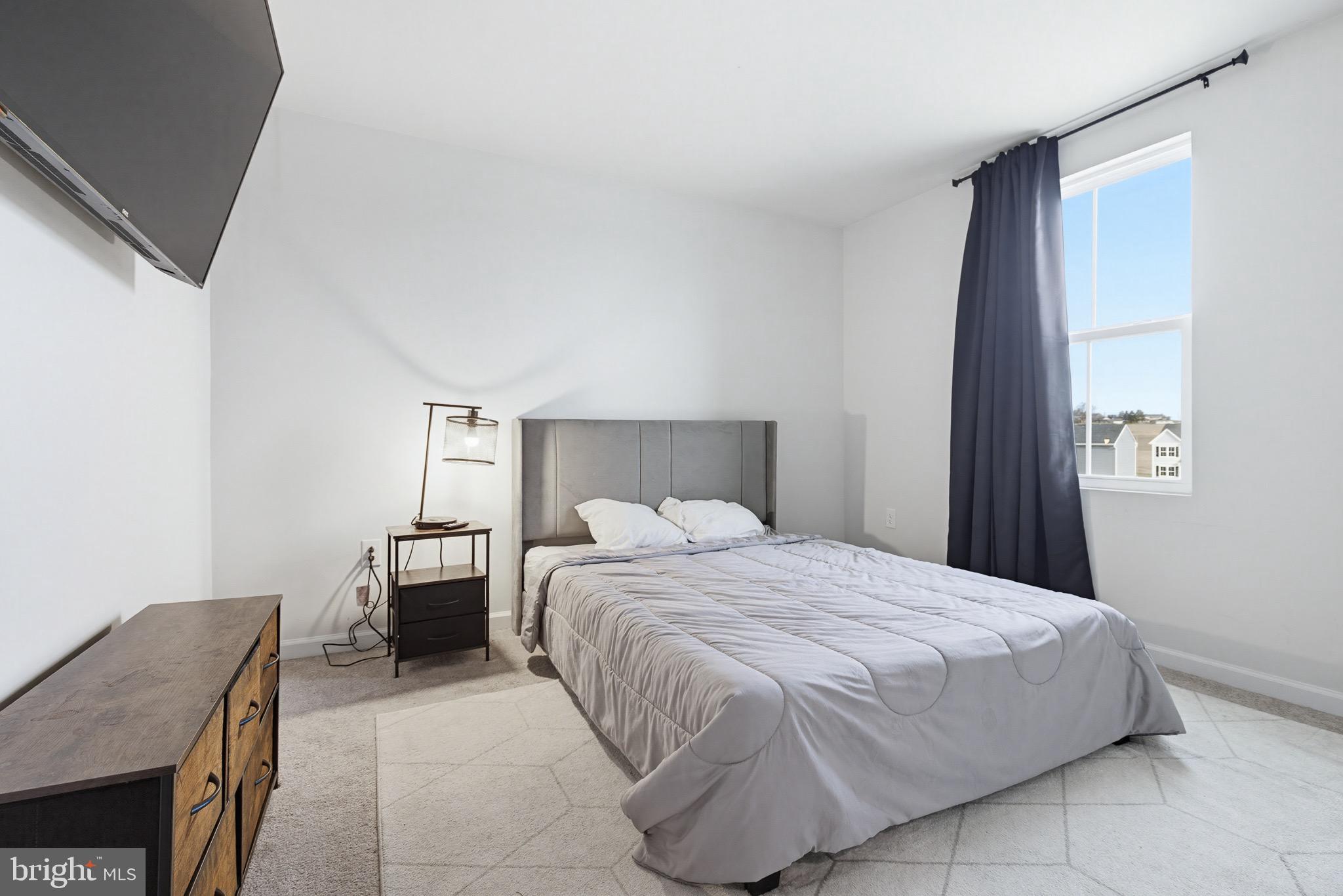 BRIDLE PATH - Residential