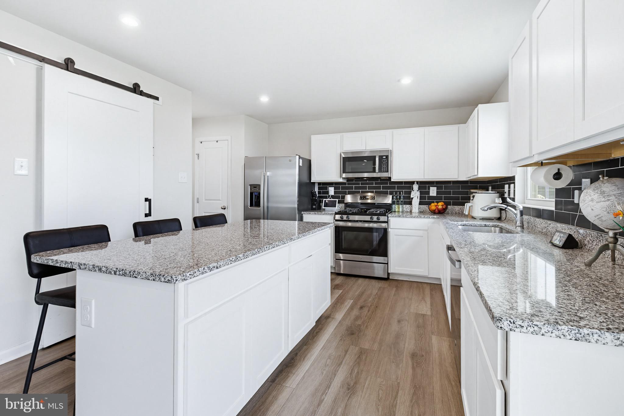 BRIDLE PATH - Residential